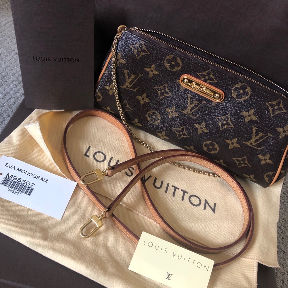 Authentic LV Eva Clutch